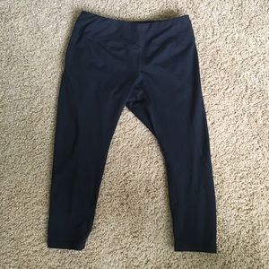 Zella Mid Calf Crop Leggings